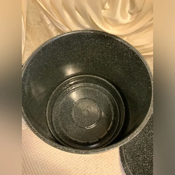 LG. 15QT. STOCK /STEAMER POT - Picture 5 of 11